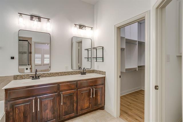 Building Photo - 3009 Montebello Drive