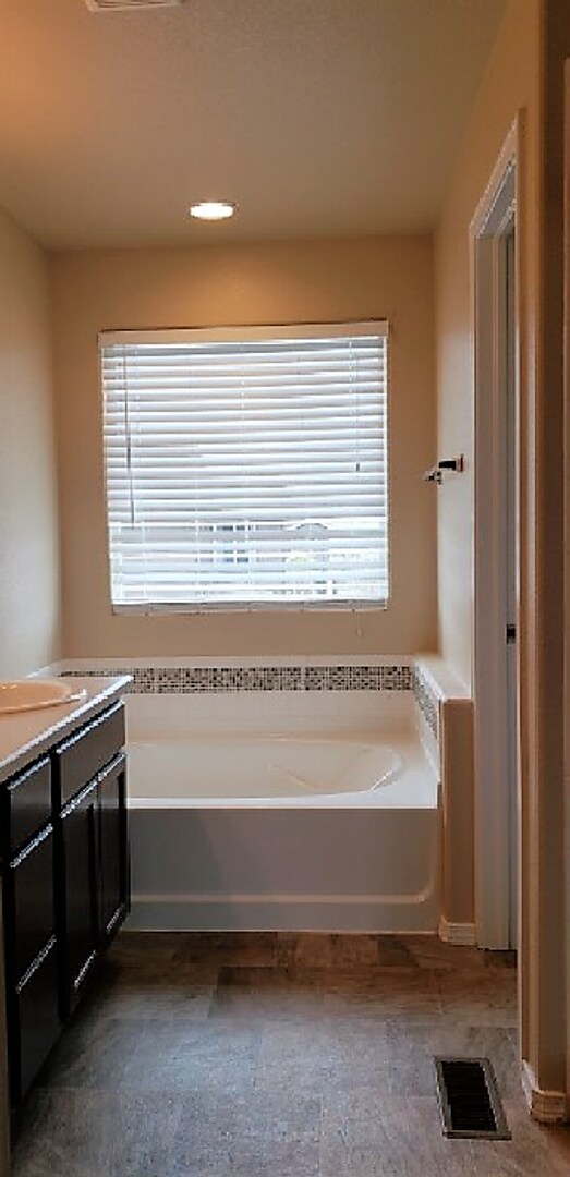 Building Photo - Spacious 3-Bedroom Home – Stunning Views &...