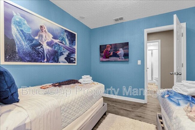 Building Photo - 8947 Amelia Downs Trail