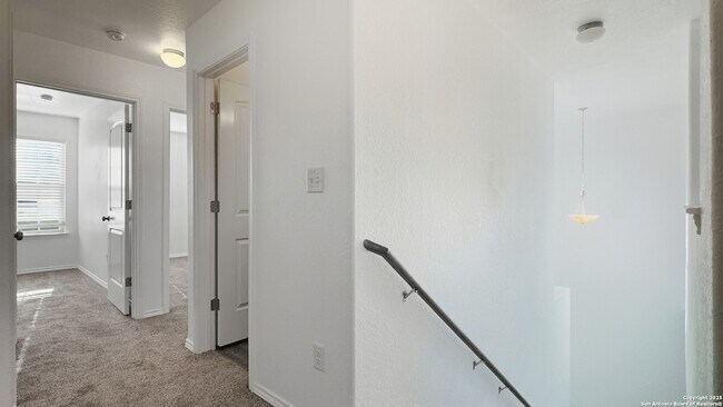 Building Photo - 2814 High Castle