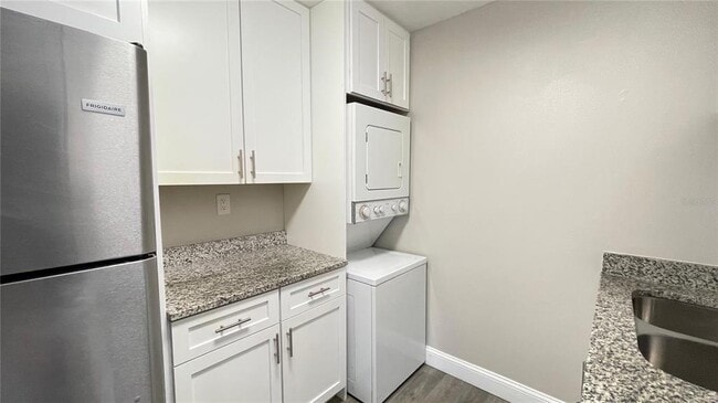 Building Photo - 3060 George Mason Ave