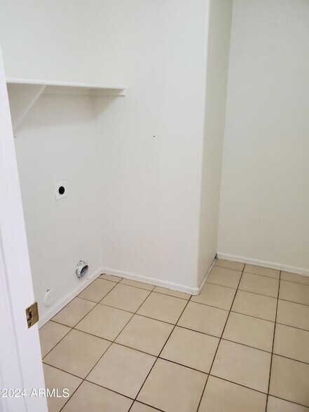 Building Photo - 9962 N 94th Ln