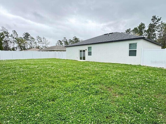 Building Photo - 6807 SW 153rd Pl Rd