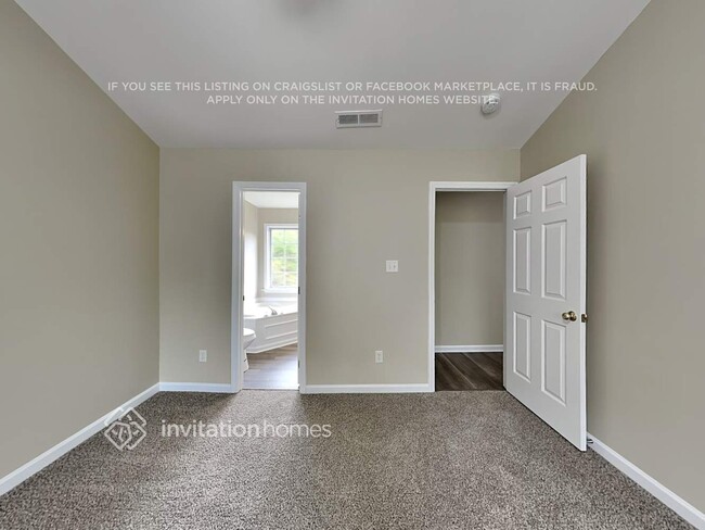 Building Photo - 6829 Oviedo Dr