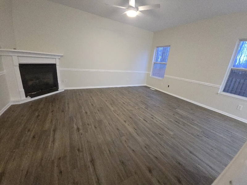 Building Photo - 676 Grove Cir