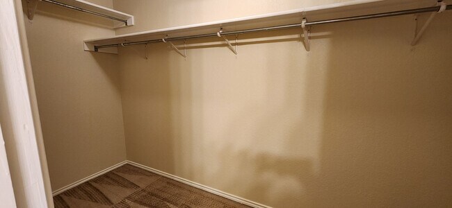 Building Photo - Heritage Park Community-3Bedroom, 2.5 Bathroom-