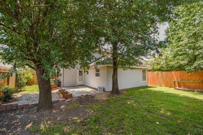 Building Photo - 26986 Crown Haven Dr