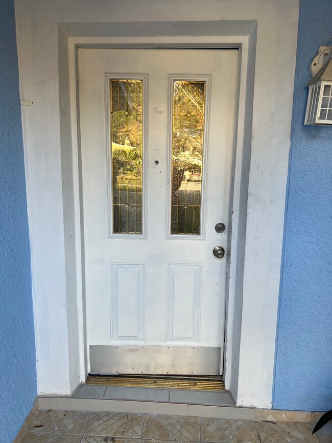 Building Photo - 4912 Aventura Blvd