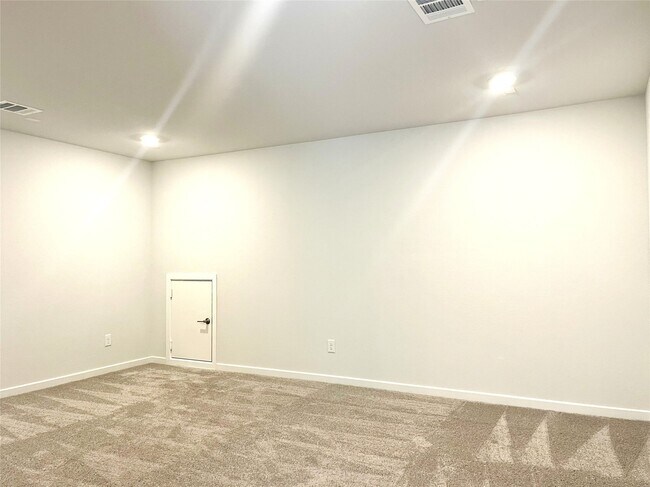 Building Photo - 8475 Harrington Grv Trl