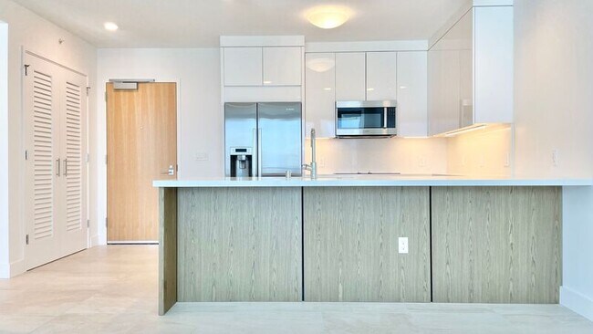 Building Photo - 629 Ke’eaumoku St