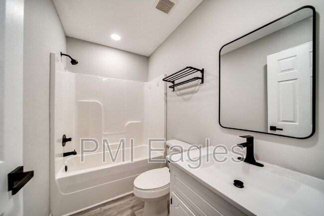 Building Photo - 1016 Swift Dr