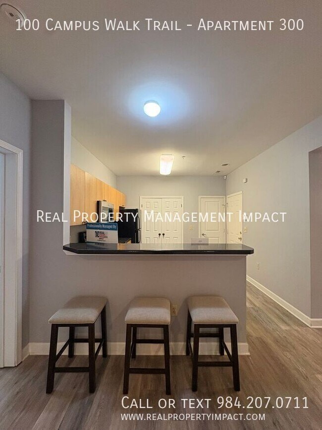 Building Photo - 100 Campus Walk Trl