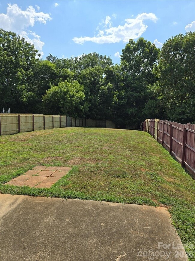 Building Photo - 3073 Parade Ln SW