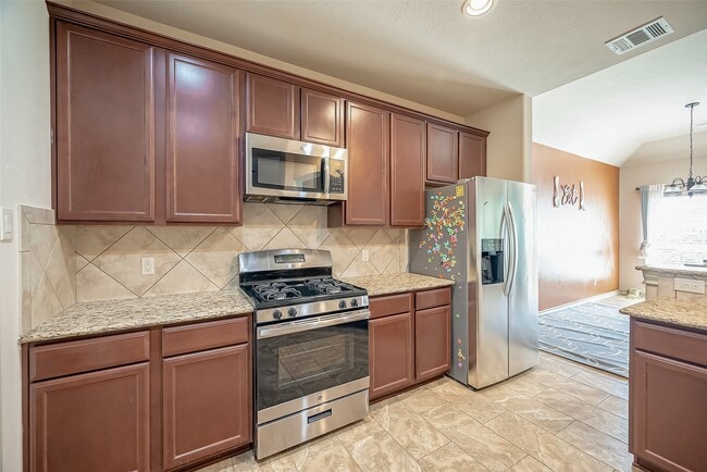 Building Photo - 2211 Argos Dr