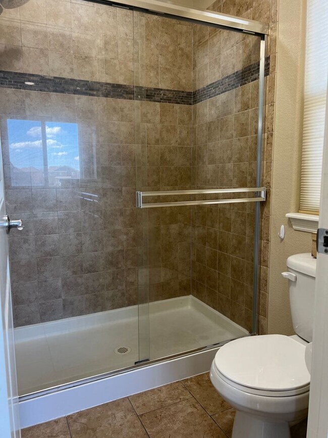 Building Photo - Beautiful 4 Bedroom Home in Meridian Ranch