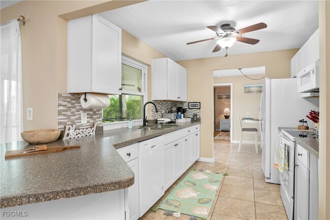 Building Photo - 1519 SE 21st St