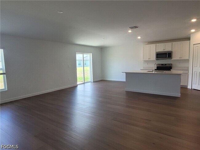 Building Photo - 17329 Cantu Ct