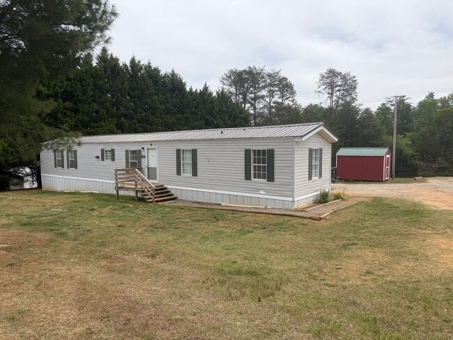 Building Photo - 7555 R H Rd