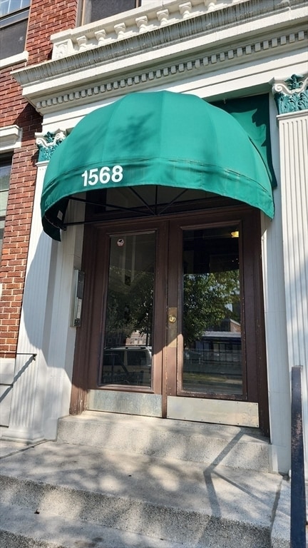 Building Photo - 1568 Commonwealth Ave