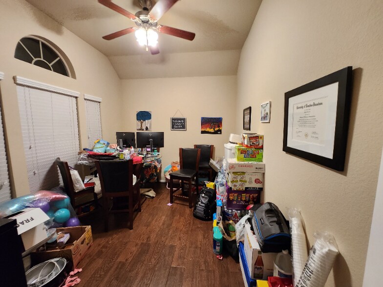 Building Photo - 8622 Austin Thomas Dr