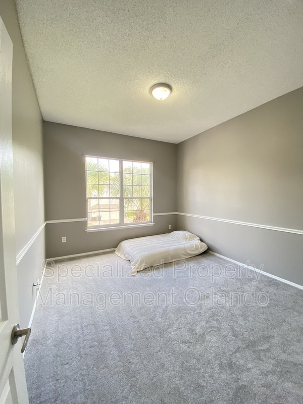 Building Photo - 1735 White Heron Bay Cir