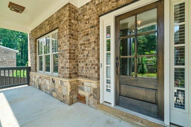 Building Photo - 1317 Winfair Ln NE
