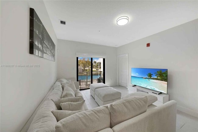 Building Photo - 8167 NW 41st St