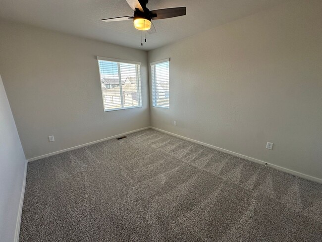 Building Photo - 4888 Denys Dr.