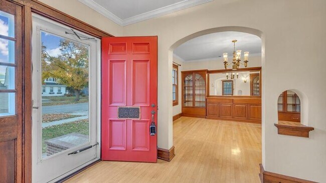 Building Photo - 2603 N 13th St