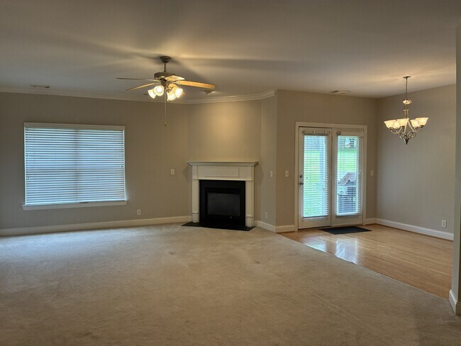 Building Photo - 808 Pisgah Park