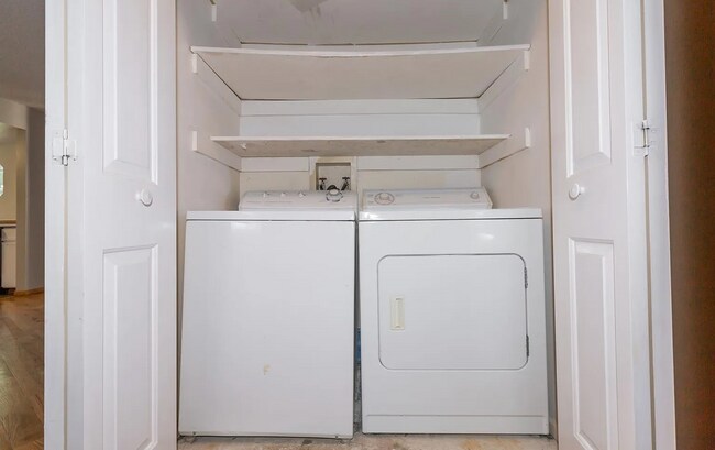 Building Photo - 12513 E Pacific Cir