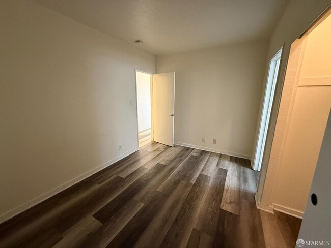 Building Photo - 407 Sanchez St