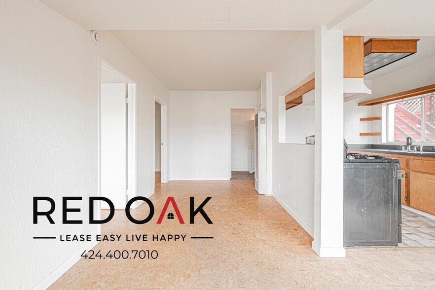 Building Photo - 476 1/2 Crane Blvd