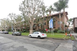 Building Photo - 10760 Rose Ave.