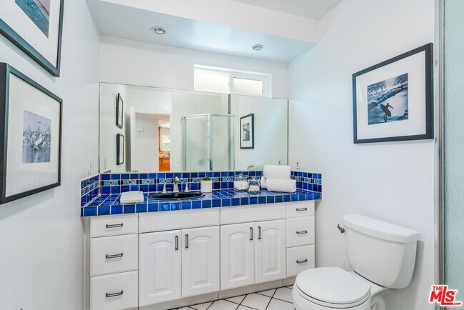 Building Photo - 17001 Bollinger Dr