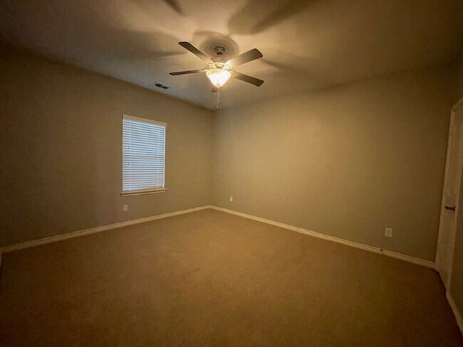 Building Photo - 2403 Cabrillo Ln