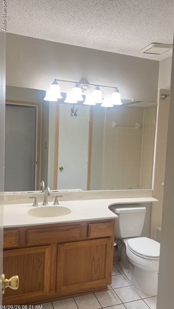 Building Photo - 501 Lantana Dr