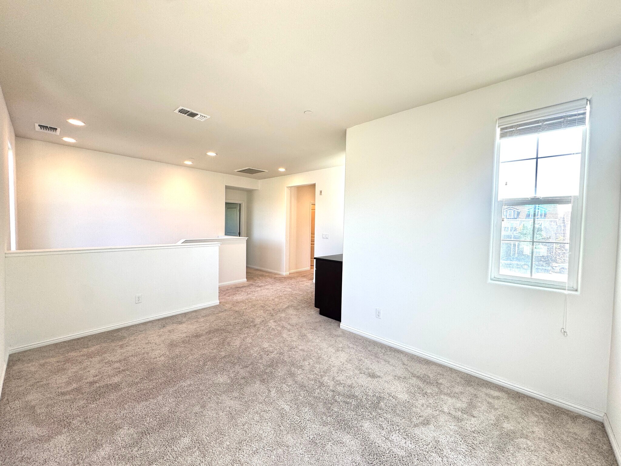 Building Photo - 2616 Admiral Cir