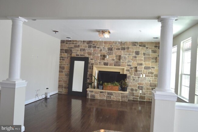 Building Photo - 4967 Windpower Way