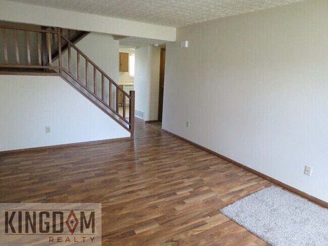 Building Photo - 7070 Tomahawk Trl Renoldsburg, OH 43068