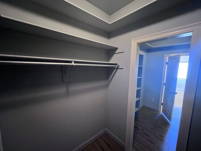 Building Photo - 29 Oak Crest Dr