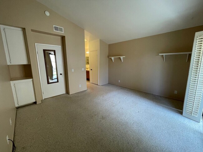 Building Photo - High Country West/Rancho Bernardo, Patio Home.  2/2, 1230 sq. ft..