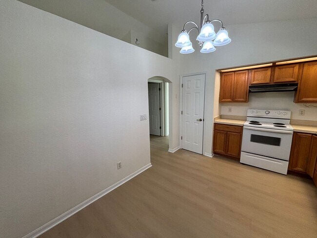 Building Photo - Emerald Point - Southwest Ocala | 3/2 1577 sqft