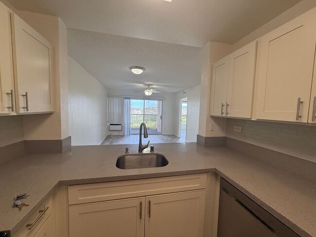 Building Photo - Country Club Village Building 5, 2-bedroom...