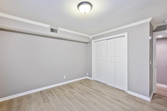 Building Photo - 558 Emory Oaks Way