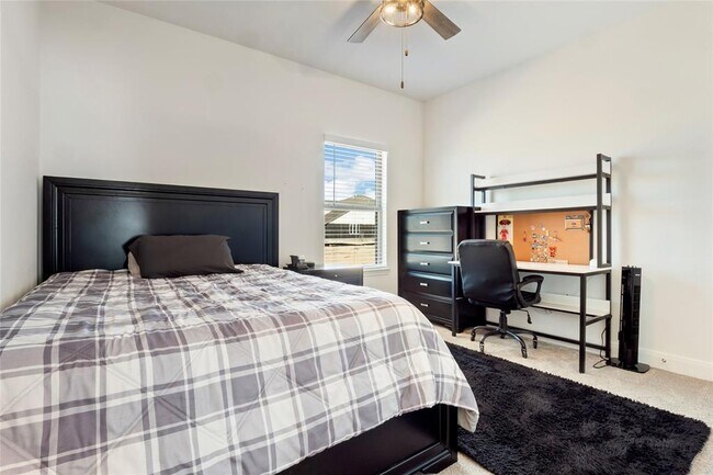 Building Photo - 228 Gary Wayne Dr