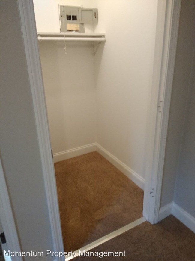 Building Photo - 417 S Emerson St