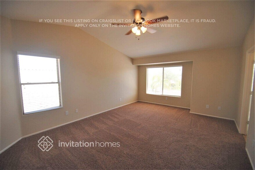 Building Photo - 519 N 167th Dr