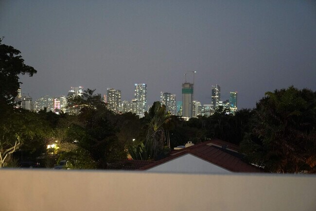 Building Photo - 1884 SW 17th St