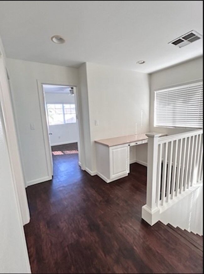 Building Photo - Charming 3-Bedroom with 2.5 Bath (Ewa Beach)